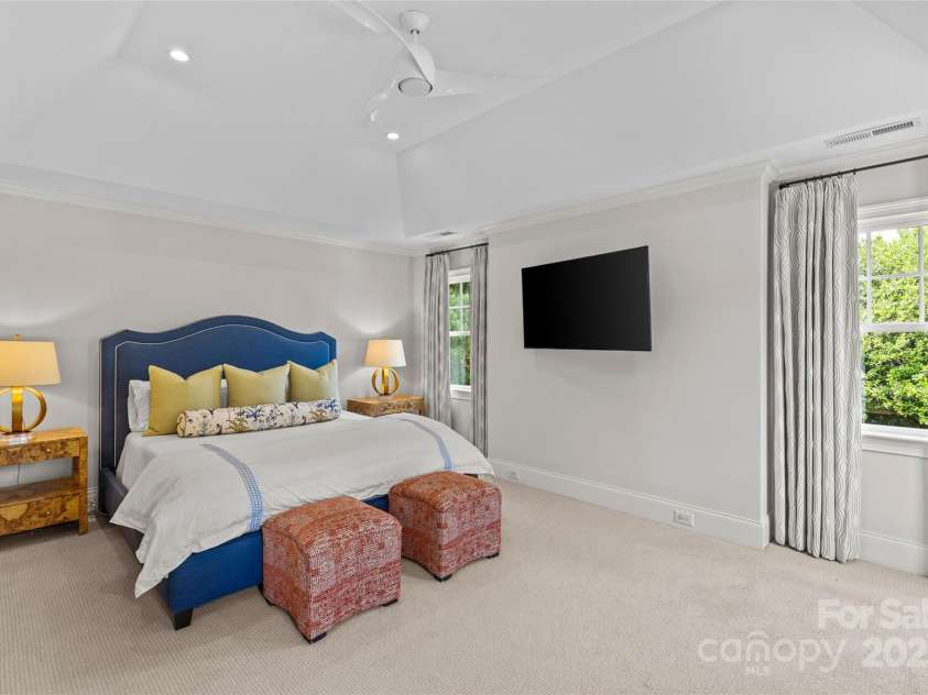 206 Hillside Avenue, Charlotte, NC 28209.  MLS# CAR4266183, YatesRealty ID 17976. 
