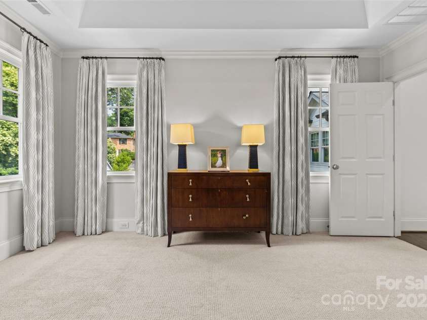 206 Hillside Avenue, Charlotte, NC 28209.  MLS# CAR4266183, YatesRealty ID 17976. 