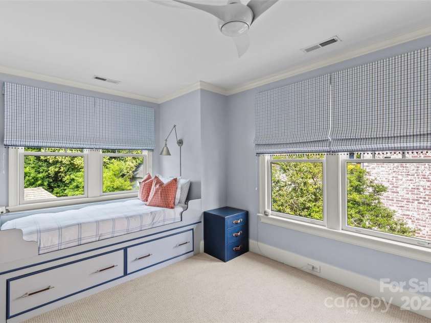 206 Hillside Avenue, Charlotte, NC 28209.  MLS# CAR4266183, YatesRealty ID 17976. 