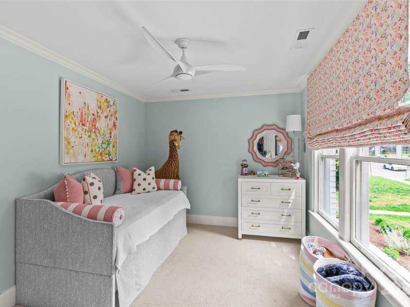 206 Hillside Avenue, Charlotte, NC 28209.  MLS# CAR4266183, YatesRealty ID 17976. 
