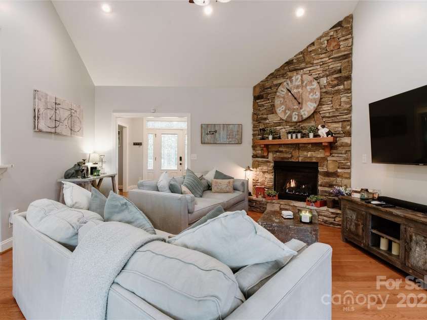 110 Mandy Lane, Tryon, NC 28782.  MLS# CAR4240975, YatesRealty ID 17977. 