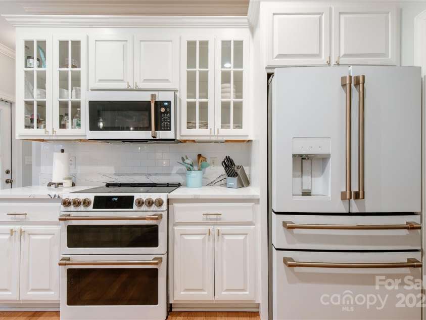 110 Mandy Lane, Tryon, NC 28782.  MLS# CAR4240975, YatesRealty ID 17977. 