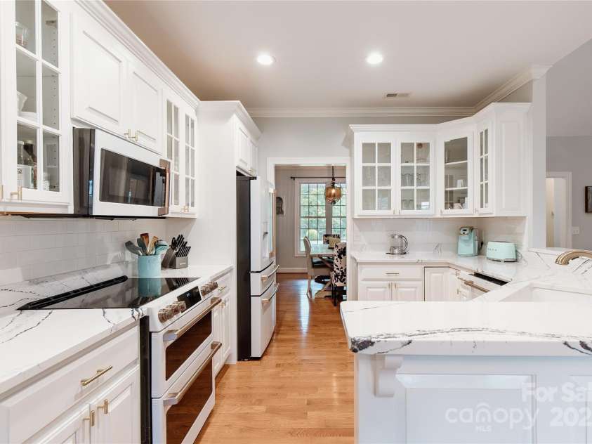 110 Mandy Lane, Tryon, NC 28782.  MLS# CAR4240975, YatesRealty ID 17977. 