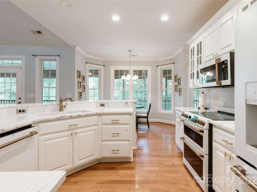 110 Mandy Lane, Tryon, NC 28782.  MLS# CAR4240975, YatesRealty ID 17977. 