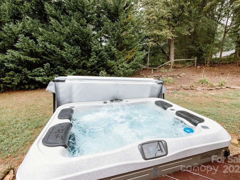 110 Mandy Lane, Tryon, NC 28782.  MLS# CAR4240975, YatesRealty ID 17977. 