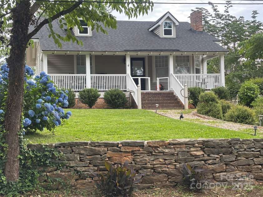 143 Broadway Avenue, Tryon, NC 28782.  MLS# CAR4261139, YatesRealty ID 17978. 