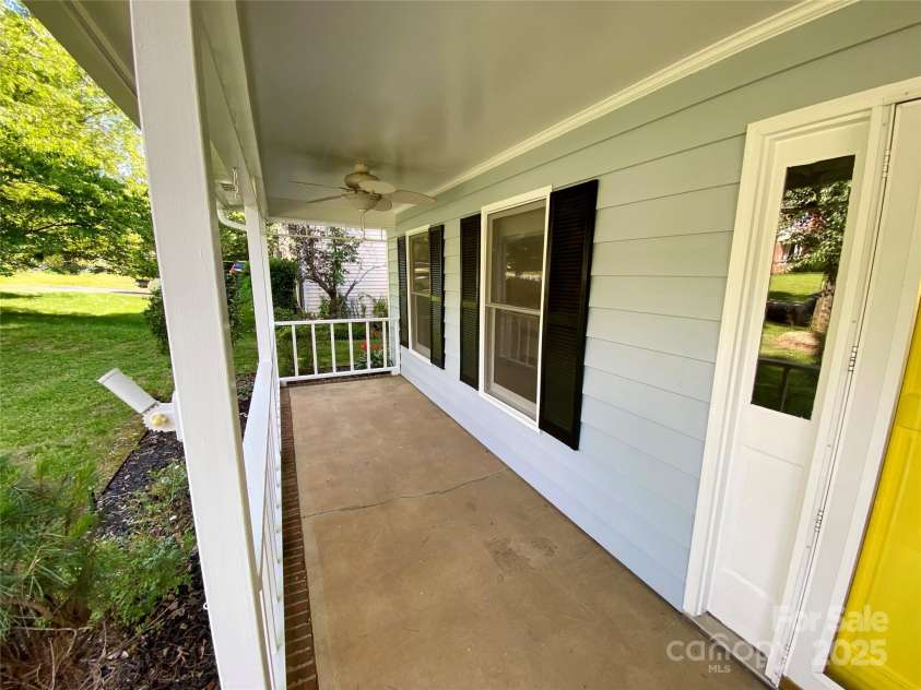 8742 Rittenhouse Circle, Charlotte, NC 28270.  MLS# CAR4263529, YatesRealty ID 17979. 