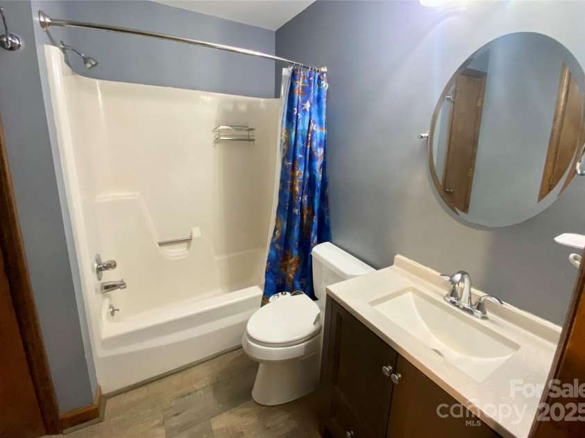 8742 Rittenhouse Circle, Charlotte, NC 28270.  MLS# CAR4263529, YatesRealty ID 17979. 