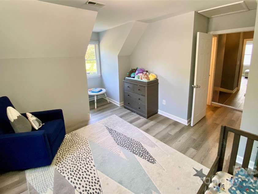 8742 Rittenhouse Circle, Charlotte, NC 28270.  MLS# CAR4263529, YatesRealty ID 17979. 