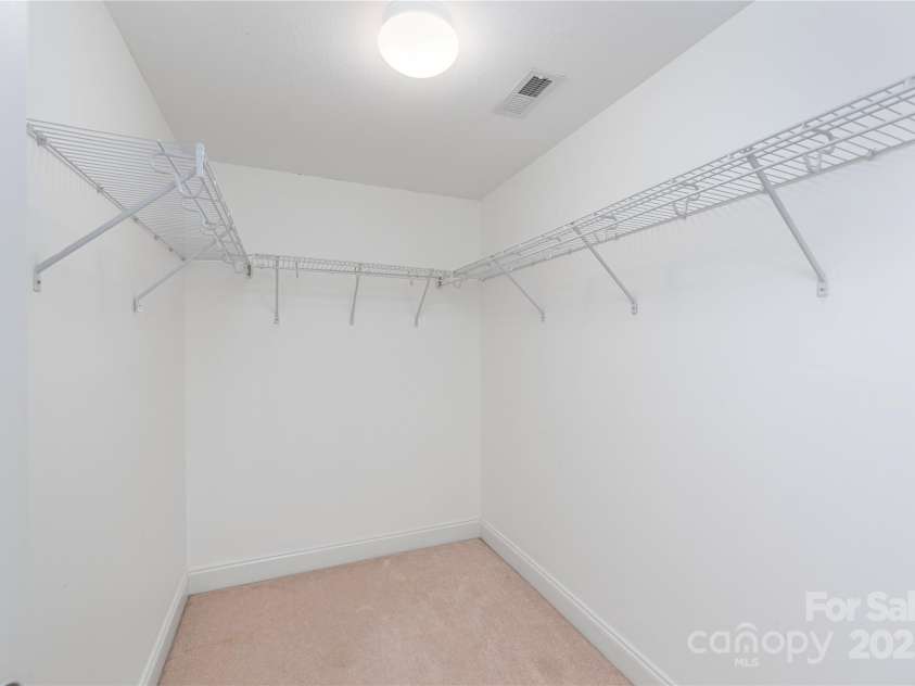 122 Outlook Circle, Swannanoa, NC 28778.  MLS# CAR4333481, YatesRealty ID 1798. Upstairs walk-in closet 