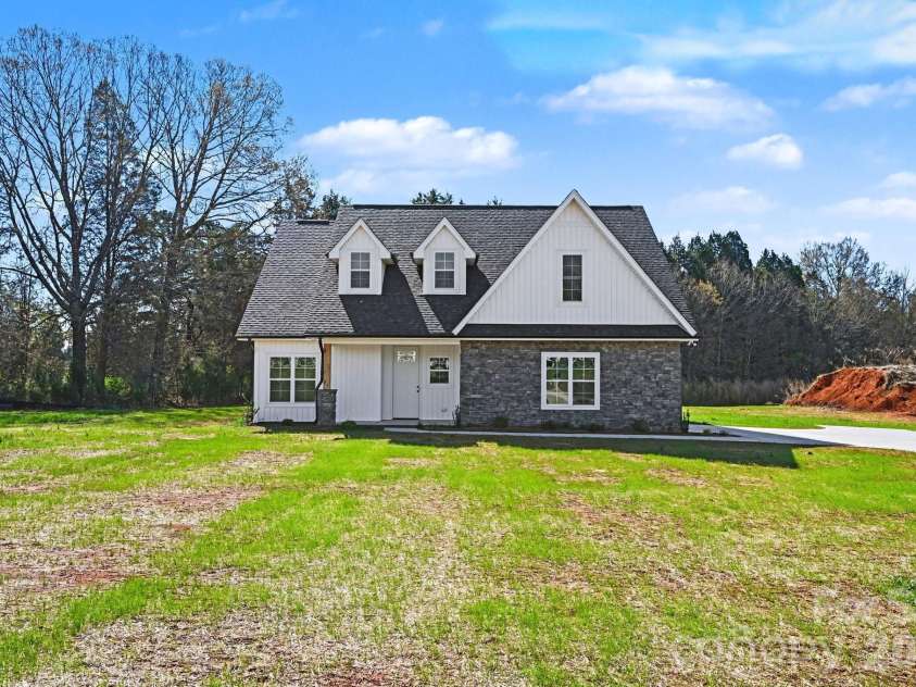 1030 Redbud Way, Salisbury, NC 28147.  MLS# CAR4359503, YatesRealty ID 17980. 