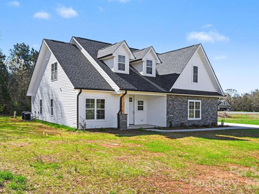 1030 Redbud Way, Salisbury, NC 28147.  MLS# CAR4359503, YatesRealty ID 17980. 