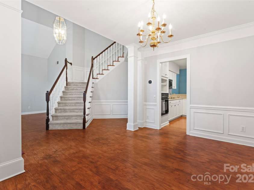 6632 Hawksnest Drive, Charlotte, NC 28269.  MLS# CAR4267168, YatesRealty ID 17980. 