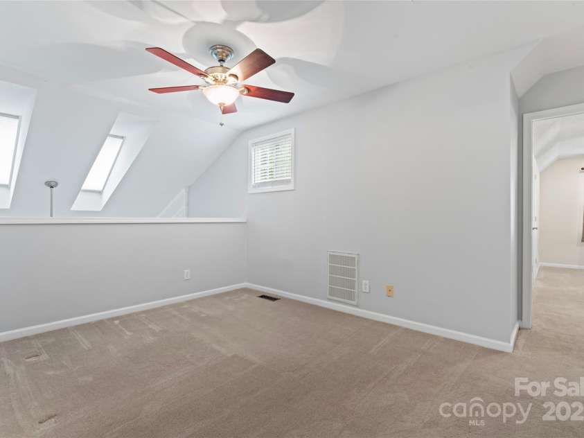 6632 Hawksnest Drive, Charlotte, NC 28269.  MLS# CAR4267168, YatesRealty ID 17980. 