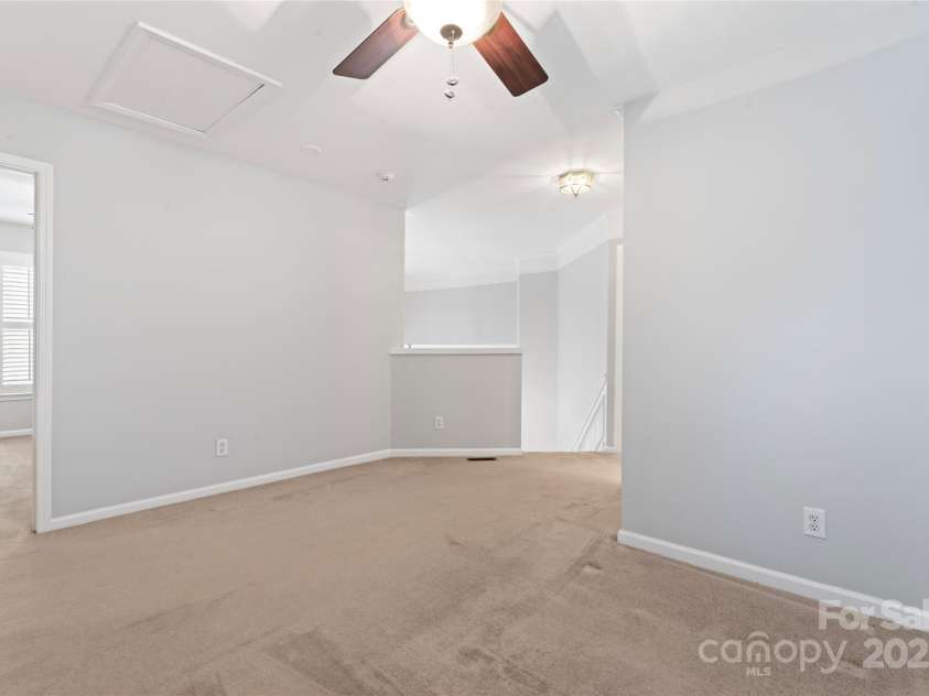 6632 Hawksnest Drive, Charlotte, NC 28269.  MLS# CAR4267168, YatesRealty ID 17980. 