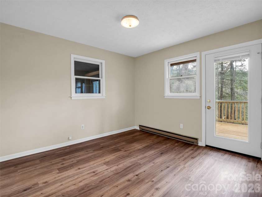 1 Alpine Way, Swannanoa, NC 28778.  MLS# CAR4362025, YatesRealty ID 17982. 