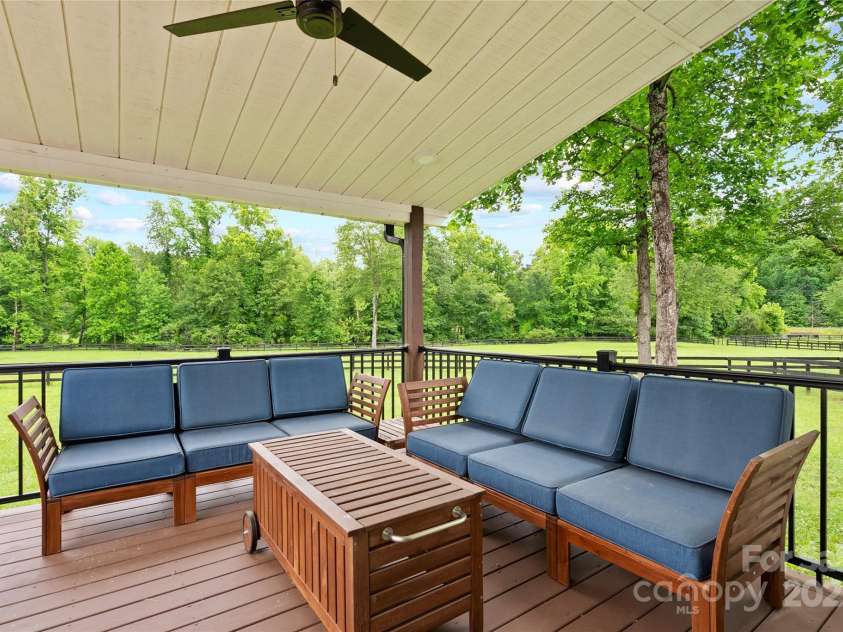 94 Jamestown Lane, Columbus, NC 28722.  MLS# CAR4262620, YatesRealty ID 17982. 