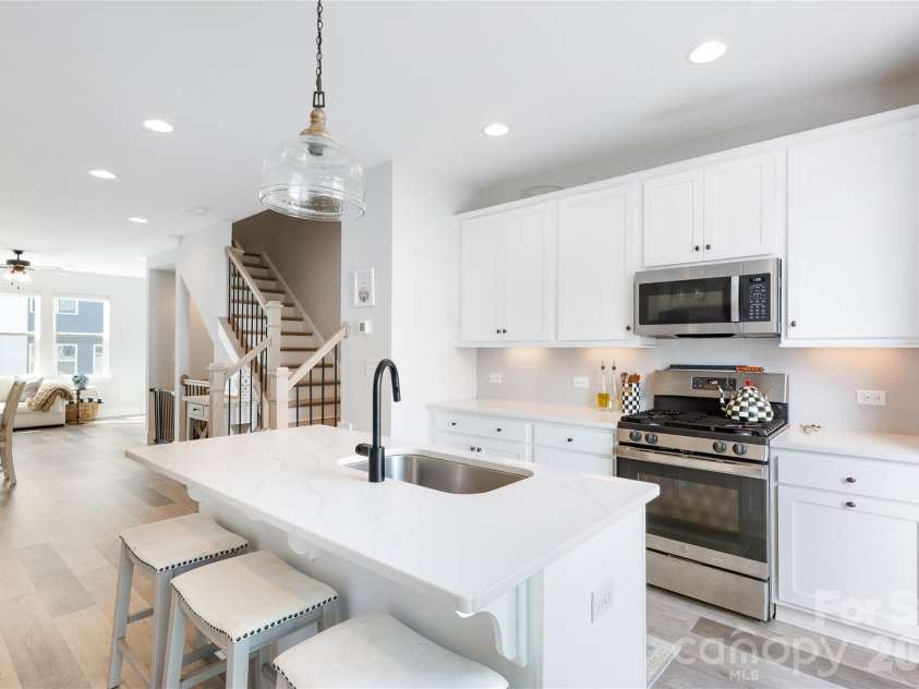 223 Bruns Avenue, Charlotte, NC 28208.  MLS# CAR4361920, YatesRealty ID 17983. 