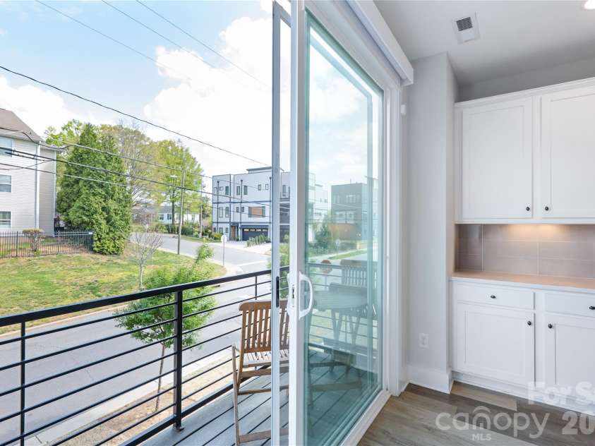 223 Bruns Avenue, Charlotte, NC 28208.  MLS# CAR4361920, YatesRealty ID 17983. 