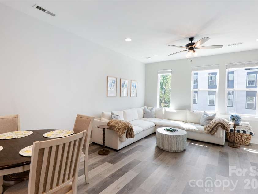 223 Bruns Avenue, Charlotte, NC 28208.  MLS# CAR4361920, YatesRealty ID 17983. 