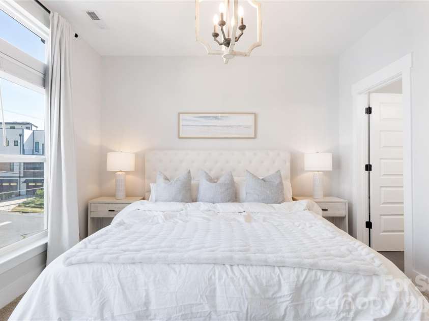 223 Bruns Avenue, Charlotte, NC 28208.  MLS# CAR4361920, YatesRealty ID 17983. 