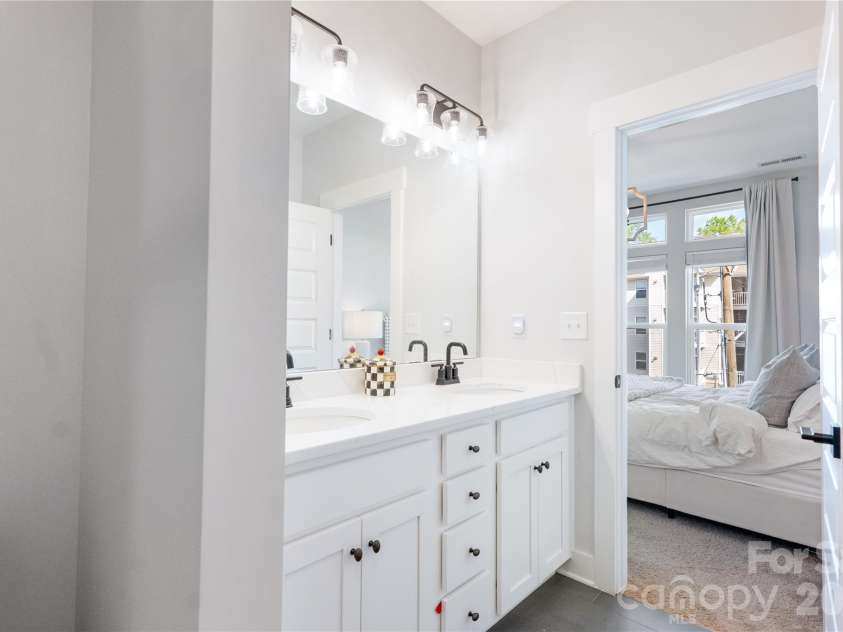 223 Bruns Avenue, Charlotte, NC 28208.  MLS# CAR4361920, YatesRealty ID 17983. 