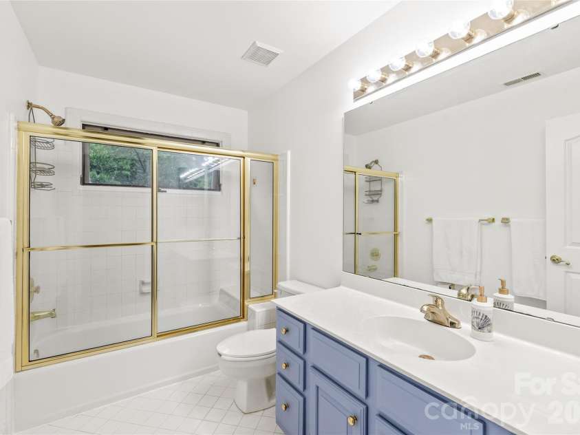8600 Brownes Pond Lane, Charlotte, NC 28277.  MLS# CAR4372694, YatesRealty ID 17986. 
