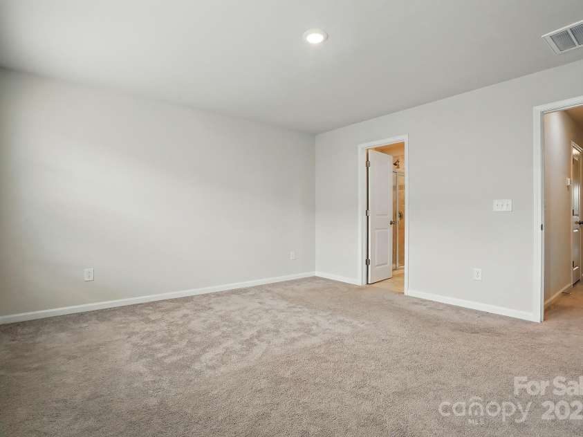 939 Cobbled Way, Fort Mill, SC 29715.  MLS# CAR4186055, YatesRealty ID 17987. 
