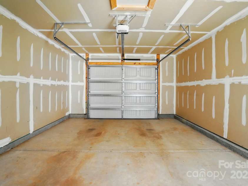 939 Cobbled Way, Fort Mill, SC 29715.  MLS# CAR4186055, YatesRealty ID 17987. 