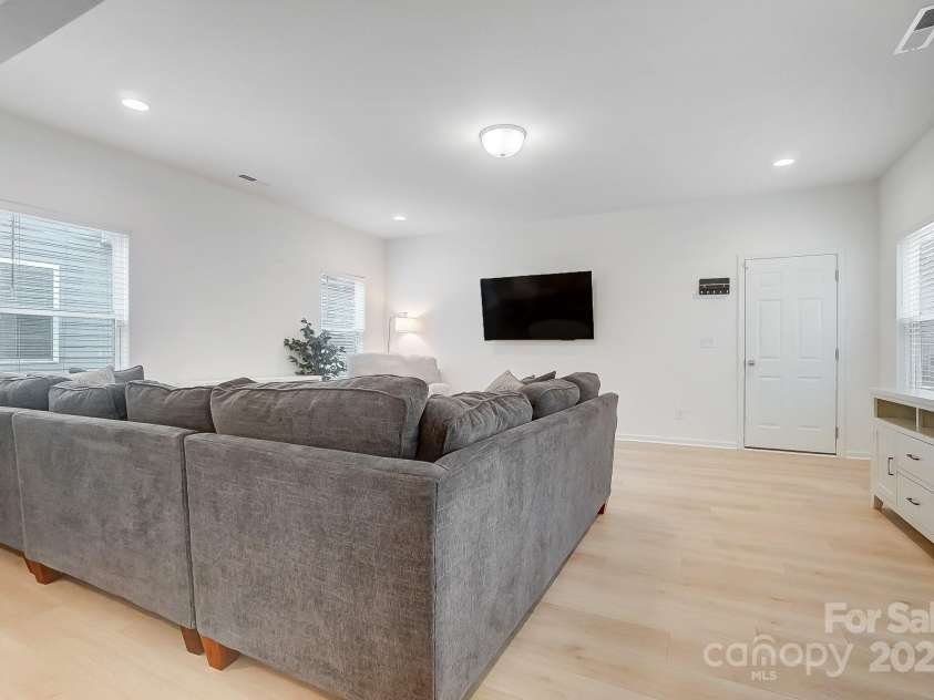 693 Candela Court, York, SC 29745.  MLS# CAR4311940, YatesRealty ID 17989. 