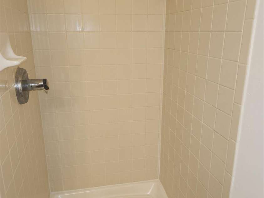 1614-H Arlyn Circle, Charlotte, NC 28213.  MLS# CAR4311725, YatesRealty ID 1799. 