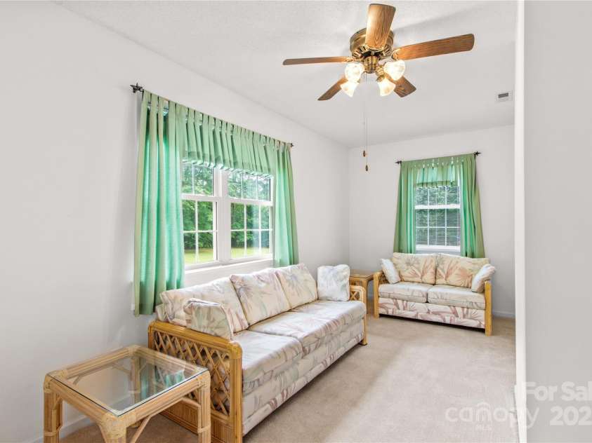 115 Three Oaks Lane, Statesville, NC 28677.  MLS# CAR4254683, YatesRealty ID 17990. Sunroom