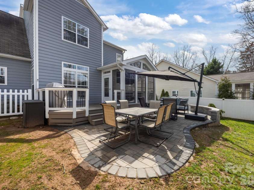 17115 Graves Court, Cornelius, NC 28031.  MLS# CAR4343687, YatesRealty ID 17990. Paver patio