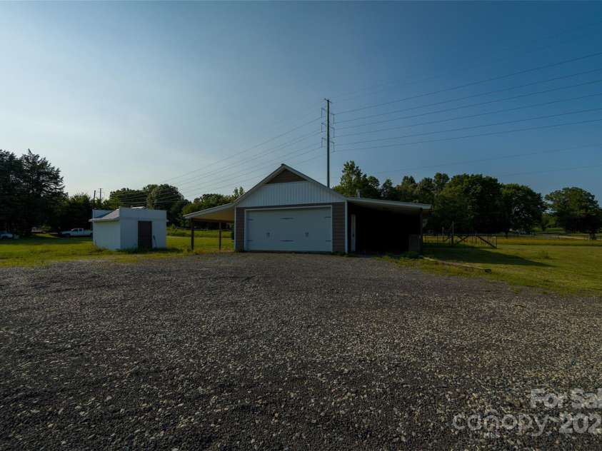 1640 Bear Poplar Road, Cleveland, NC 27013.  MLS# CAR4268448, YatesRealty ID 17991. 