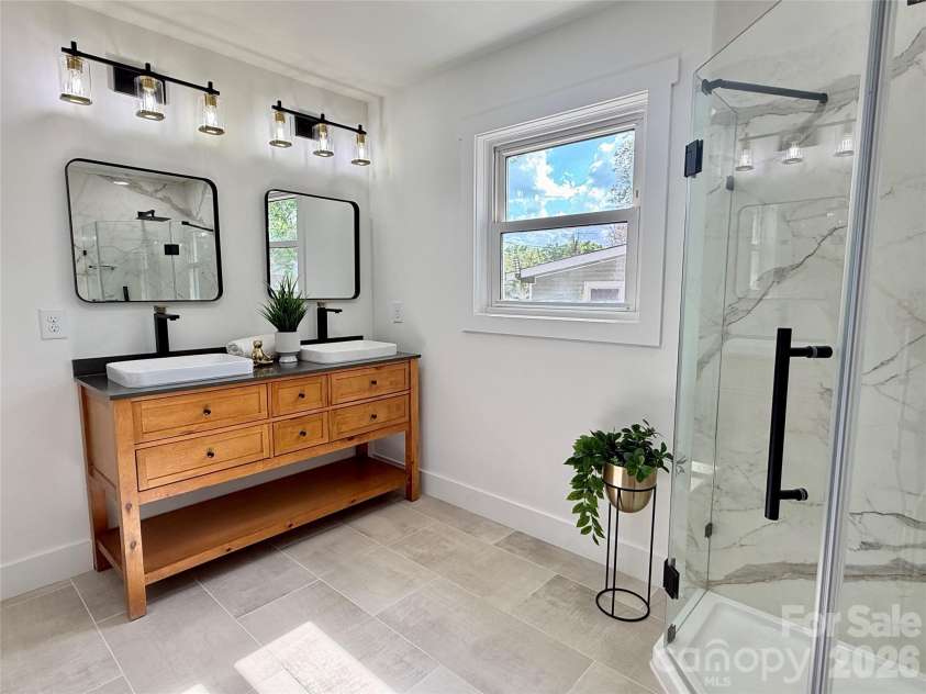 4330 Colebrook Road, Charlotte, NC 28215.  MLS# CAR4362704, YatesRealty ID 17991. 