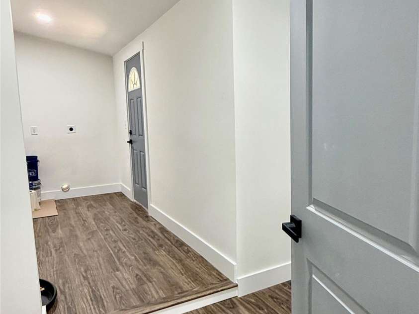 4330 Colebrook Road, Charlotte, NC 28215.  MLS# CAR4362704, YatesRealty ID 17991. 