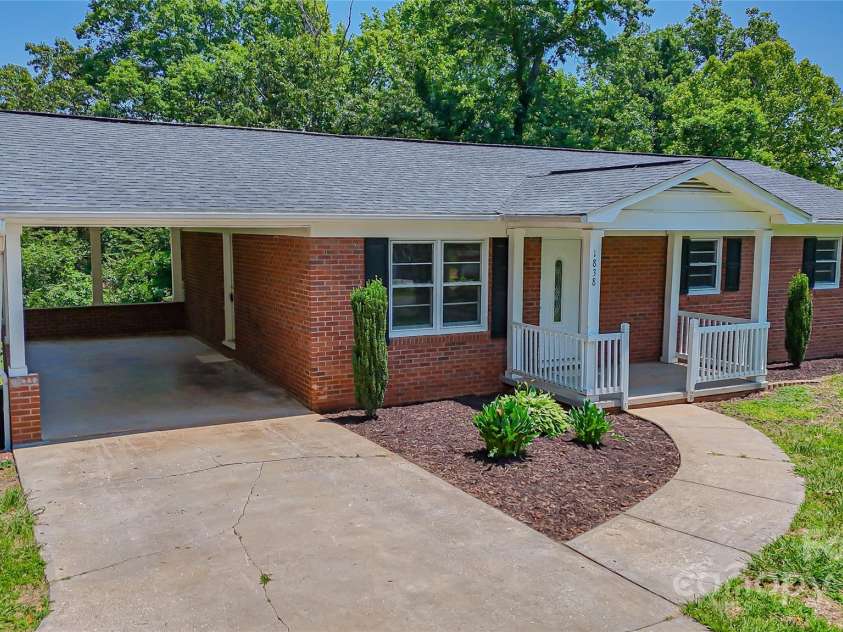 1838 Harmon Street, Morganton, NC 28655.  MLS# CAR4267798, YatesRealty ID 17992. 