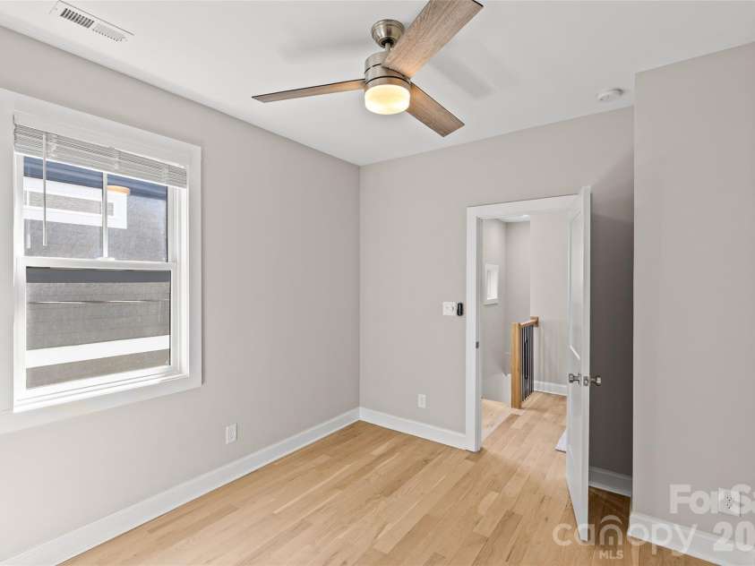 3505 Oakwood Avenue, Charlotte, NC 28205.  MLS# CAR4369785, YatesRealty ID 17992. 