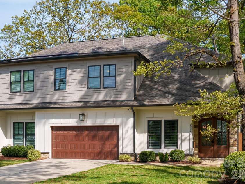 3505 Oakwood Avenue, Charlotte, NC 28205.  MLS# CAR4369785, YatesRealty ID 17992. 