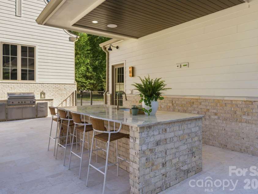 3035 Maple Way Drive, Davidson, NC 28036.  MLS# CAR4368514, YatesRealty ID 17993. 