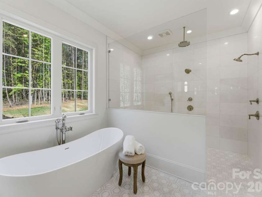 3035 Maple Way Drive, Davidson, NC 28036.  MLS# CAR4368514, YatesRealty ID 17993. 