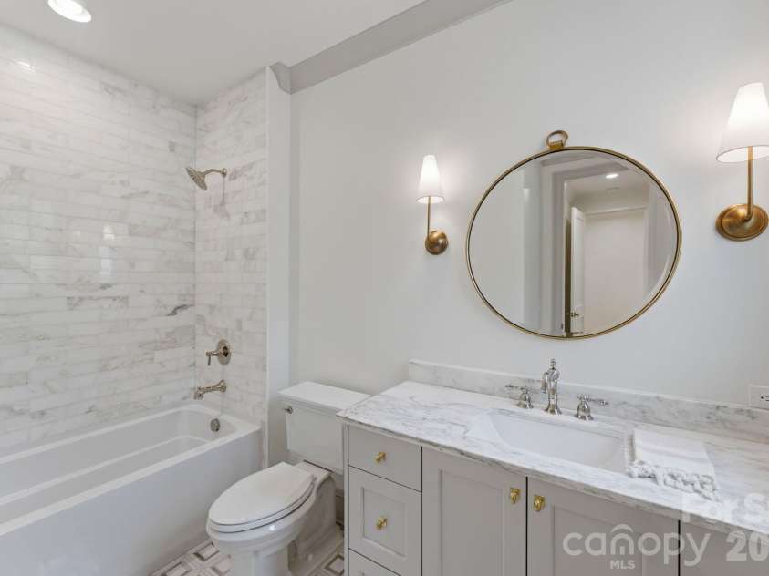 3035 Maple Way Drive, Davidson, NC 28036.  MLS# CAR4368514, YatesRealty ID 17993. 