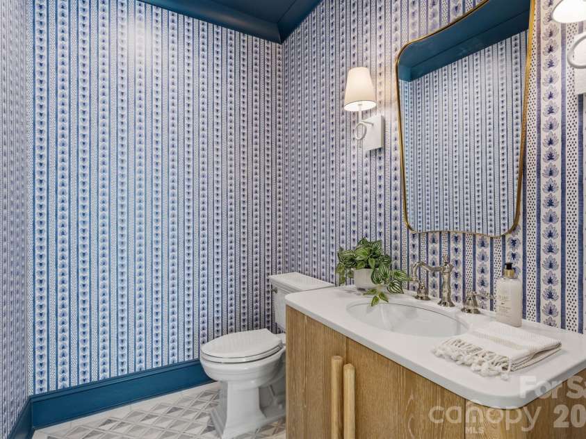 3035 Maple Way Drive, Davidson, NC 28036.  MLS# CAR4368514, YatesRealty ID 17993. Half Bathroom Upper Level