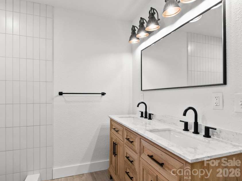 10 Bear Trail, Fairview, NC 28730.  MLS# CAR4364377, YatesRealty ID 17995. 