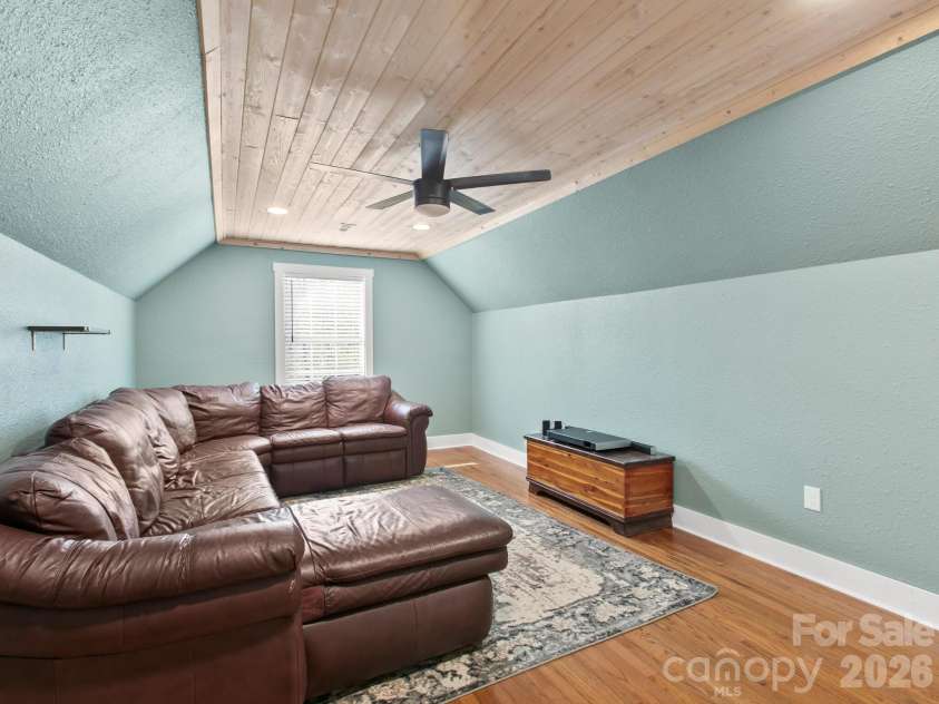 10 Bear Trail, Fairview, NC 28730.  MLS# CAR4364377, YatesRealty ID 17995. 