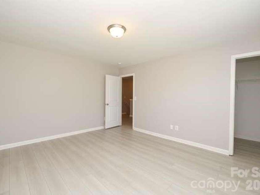 1212 Catawba Run, Lowell, NC 28098.  MLS# CAR4376003, YatesRealty ID 17996. 