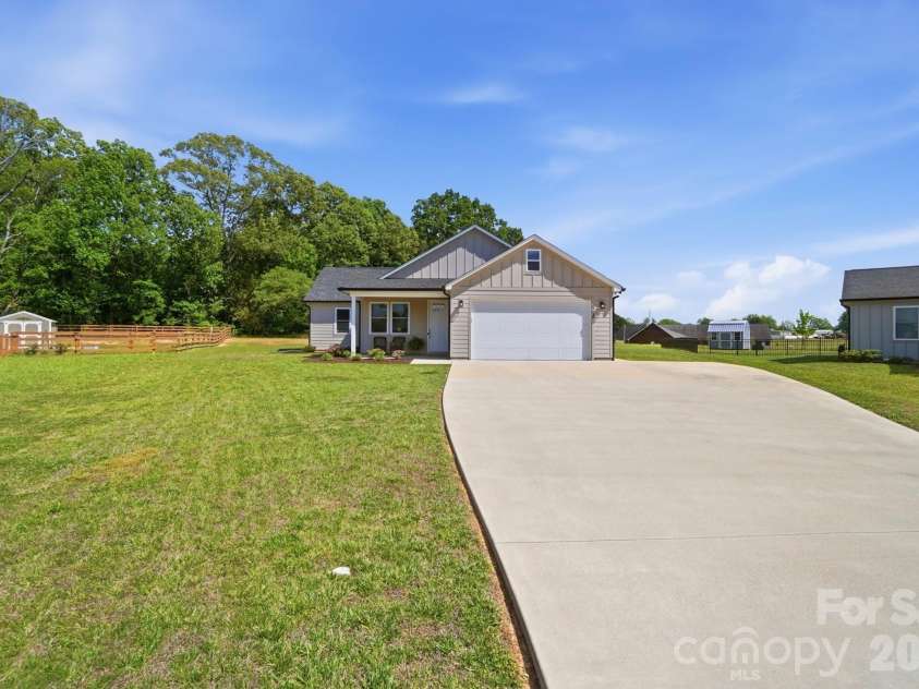 27636 Taylor Lane, Albemarle, NC 28001.  MLS# CAR4369303, YatesRealty ID 17997. 