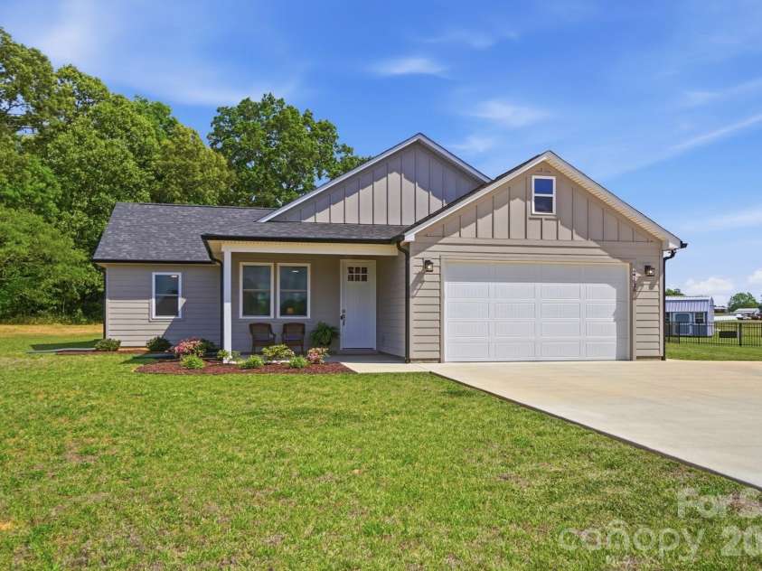 27636 Taylor Lane, Albemarle, NC 28001.  MLS# CAR4369303, YatesRealty ID 17997. 