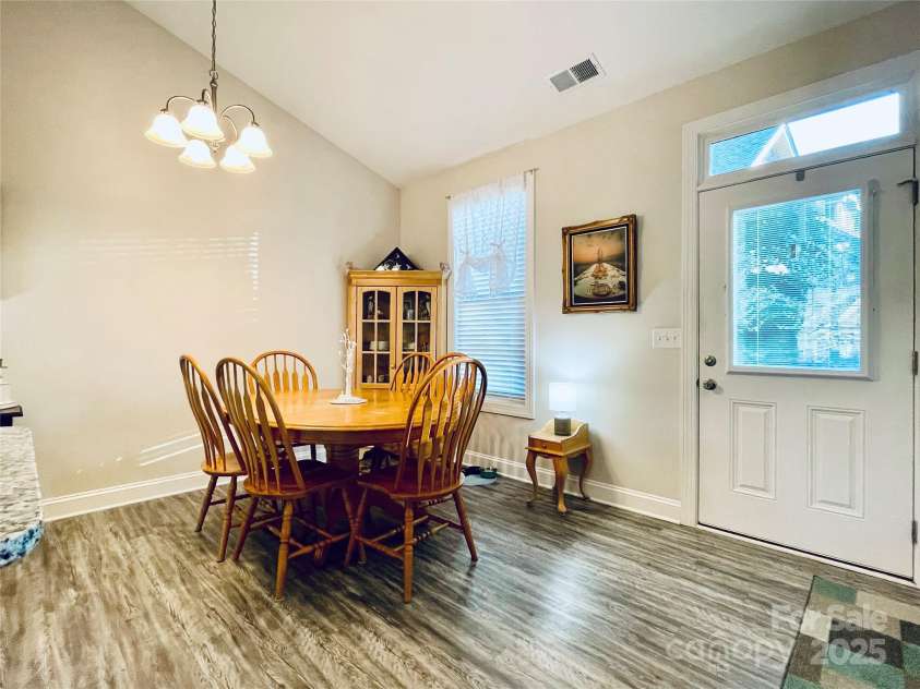 3100 Glacier Court, Gastonia, NC 28056.  MLS# CAR4210491, YatesRealty ID 17997. Dining Area