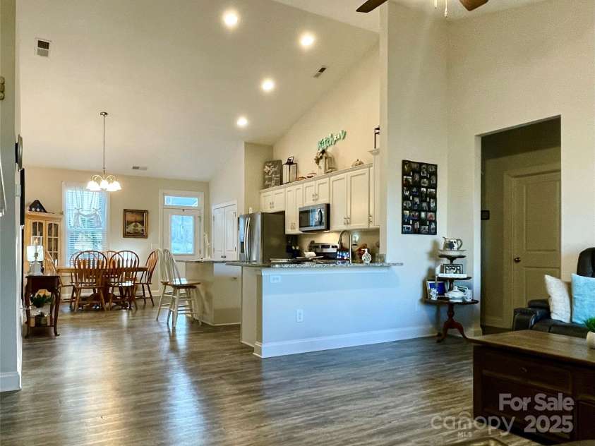 3100 Glacier Court, Gastonia, NC 28056.  MLS# CAR4210491, YatesRealty ID 17997. Entrance